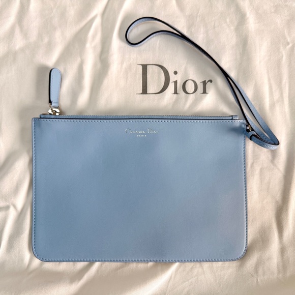 Christian Dior Medium Diorissimo Bag in Light Blue Calfskin - Picture 10 of 16